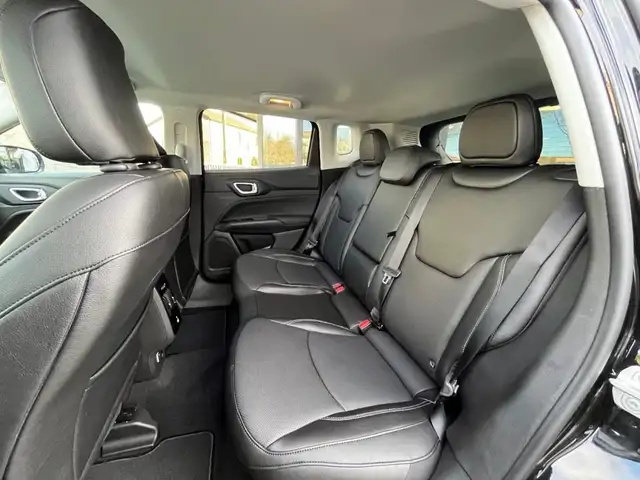 Jeep Compass view 9