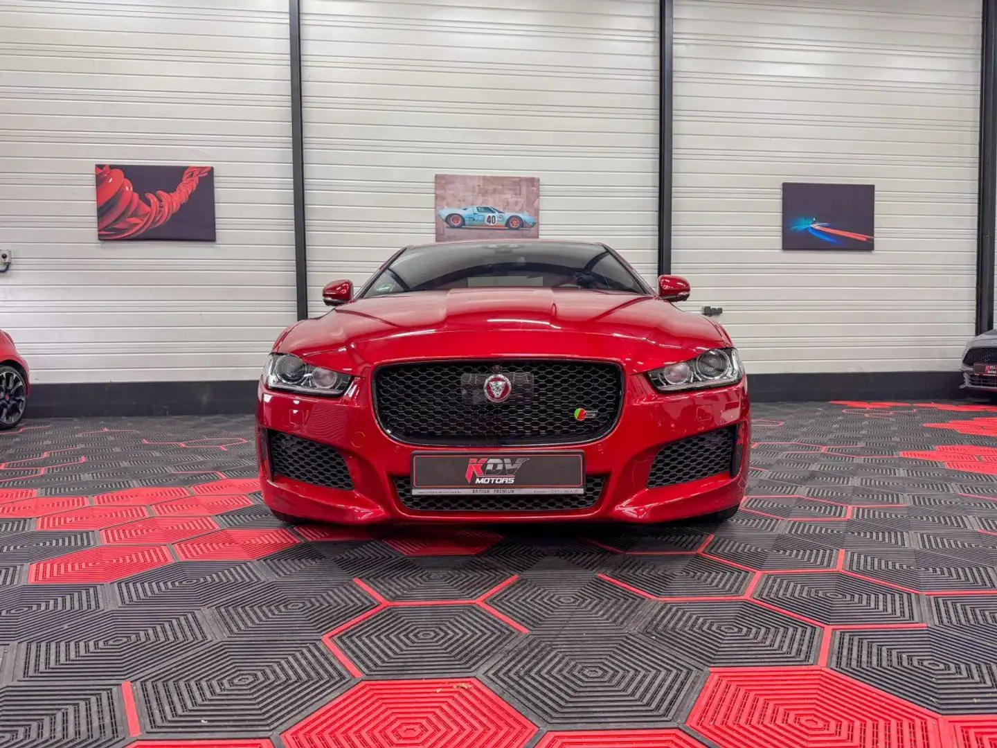 Jaguar XE 3.0 V6 340 S BVA - 2