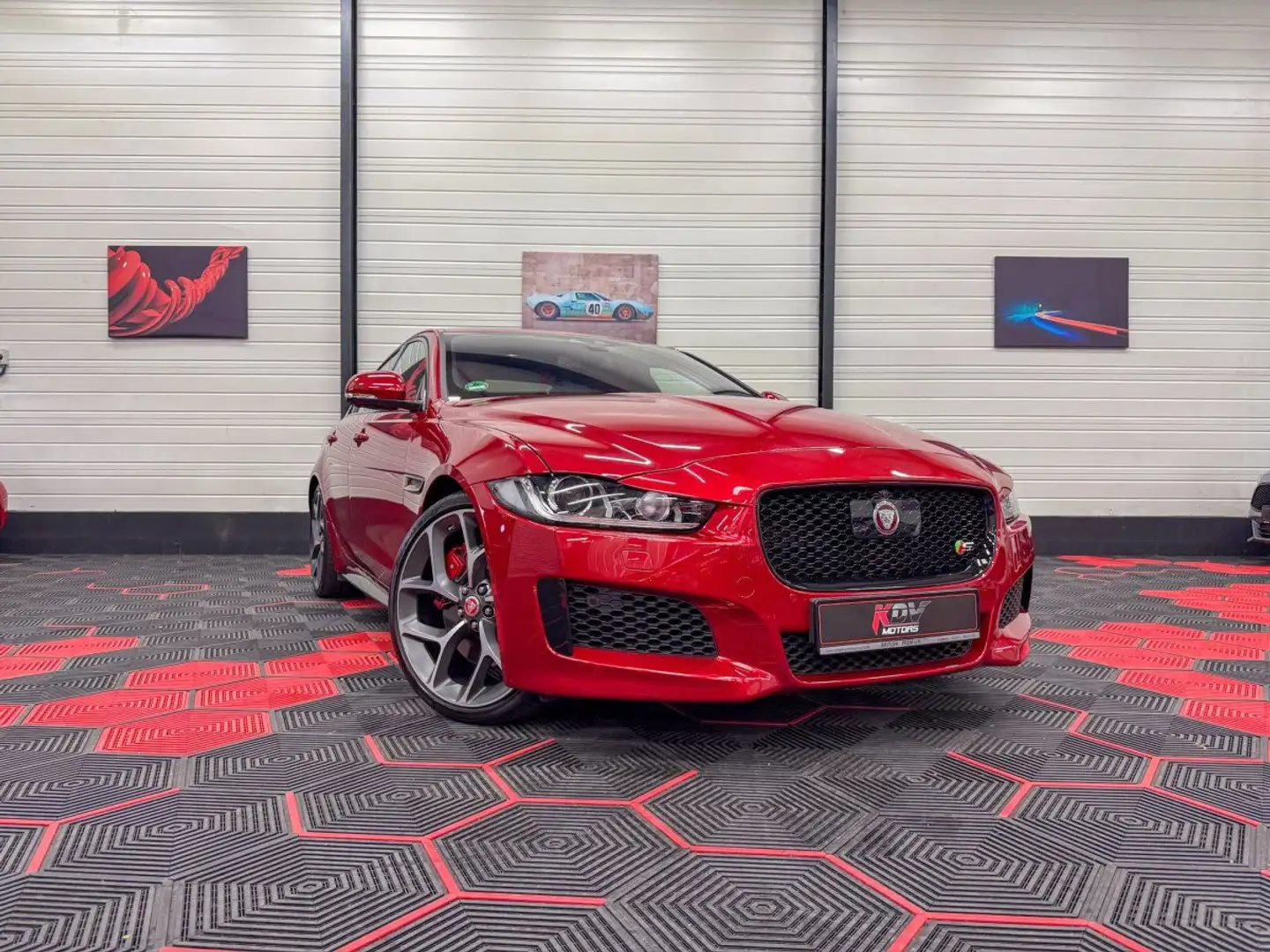Jaguar XE 3.0 V6 340 S BVA - 1