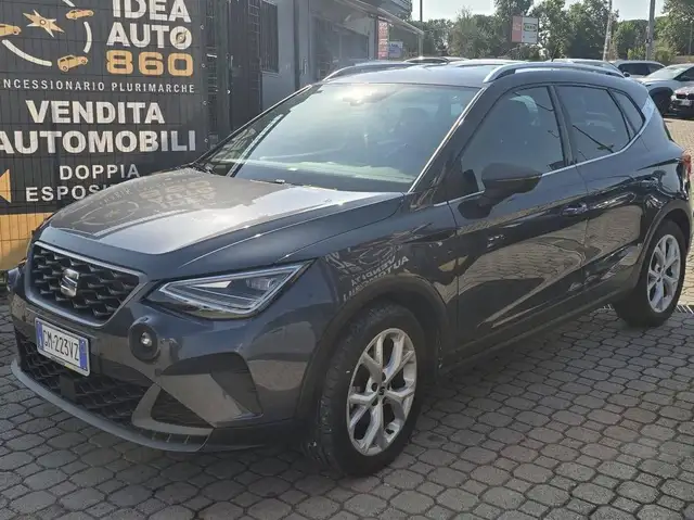SEAT Arona view 3