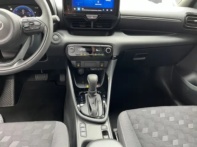 Toyota Yaris view 11