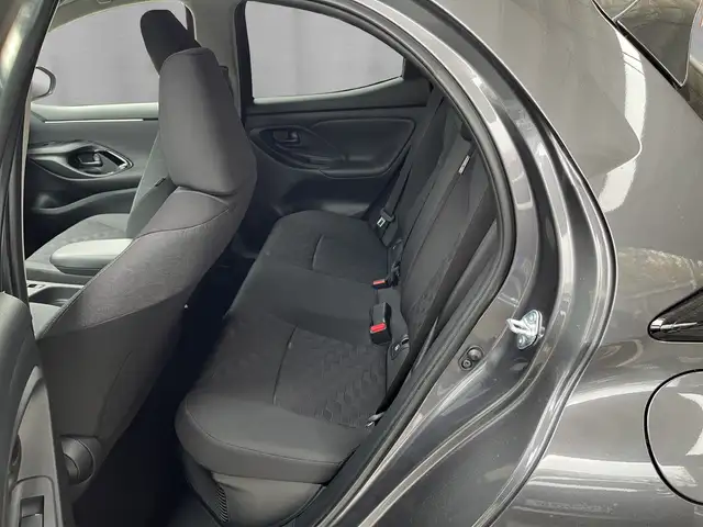 Toyota Yaris view 6