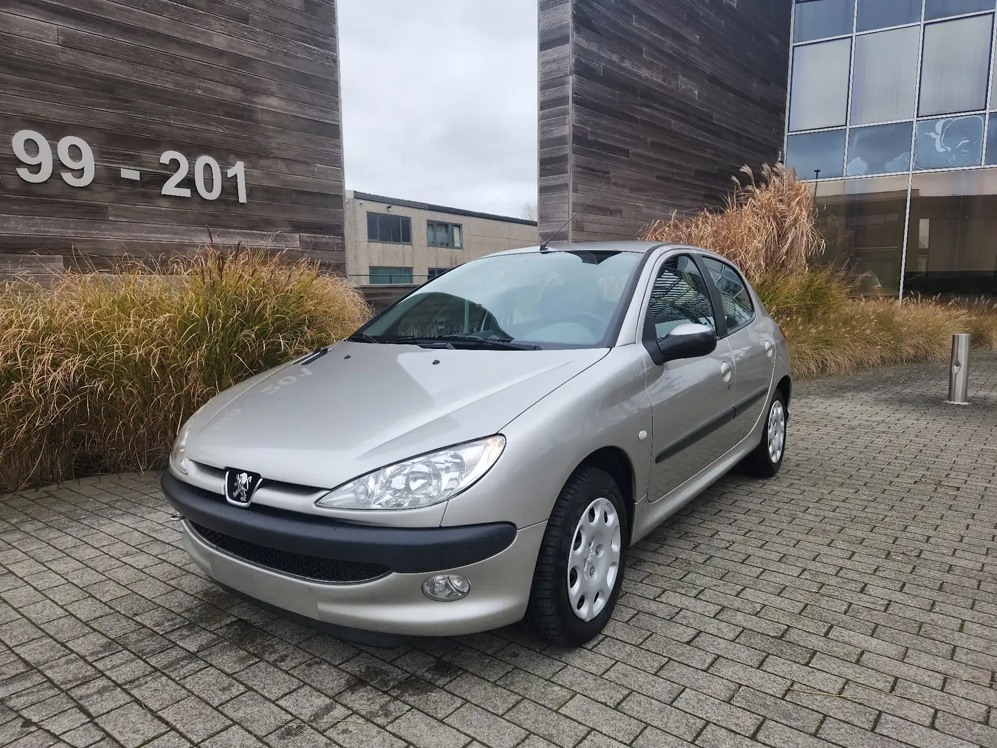Peugeot 206 206 1.4i / Boite automatique/ 105.000 km Beige - 2