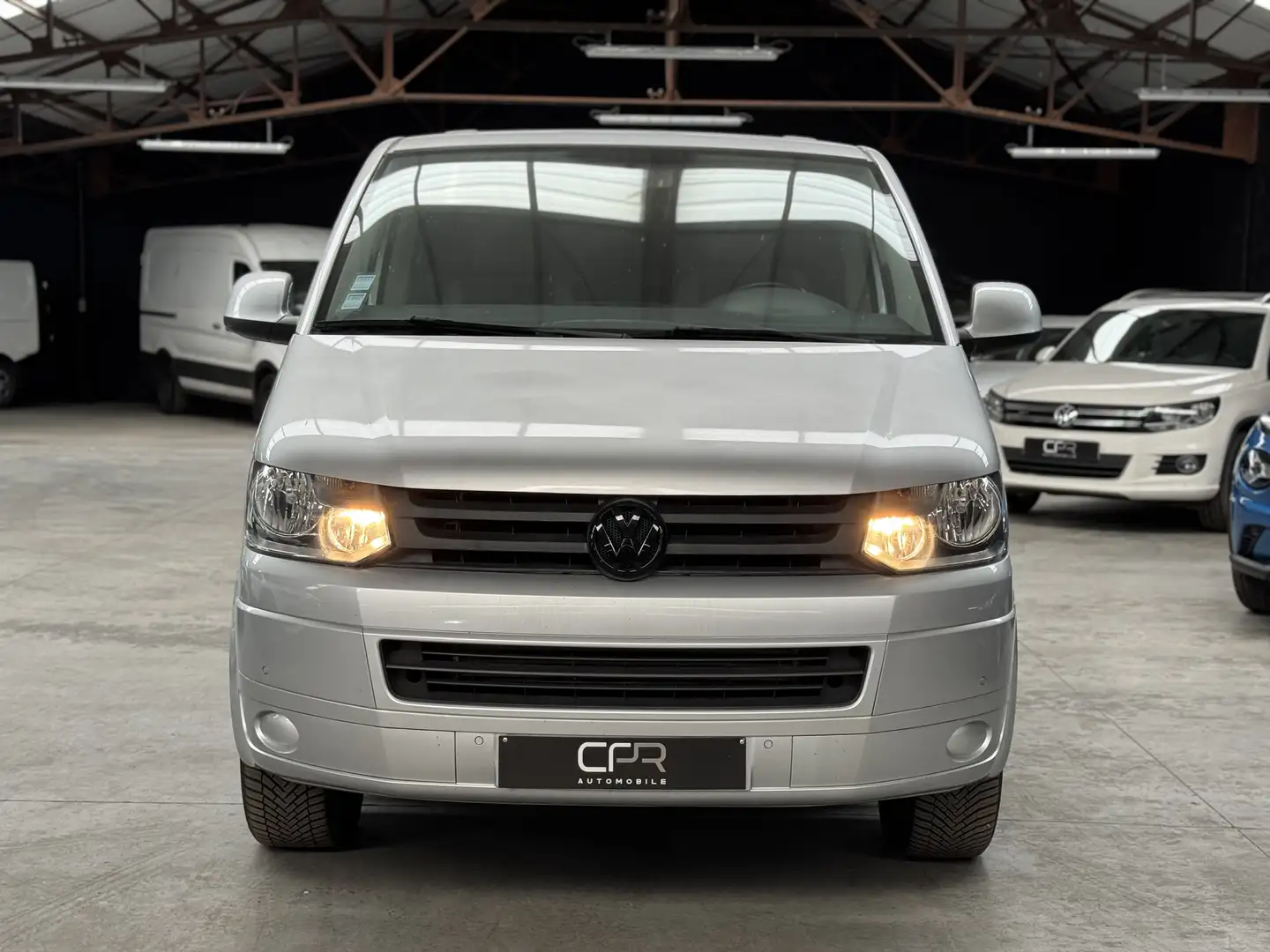 Volkswagen T5 Caravelle 2.0 D * DSG * 5 PL * CLIM * RADAR AV/AR * ATT REM Gris - 2