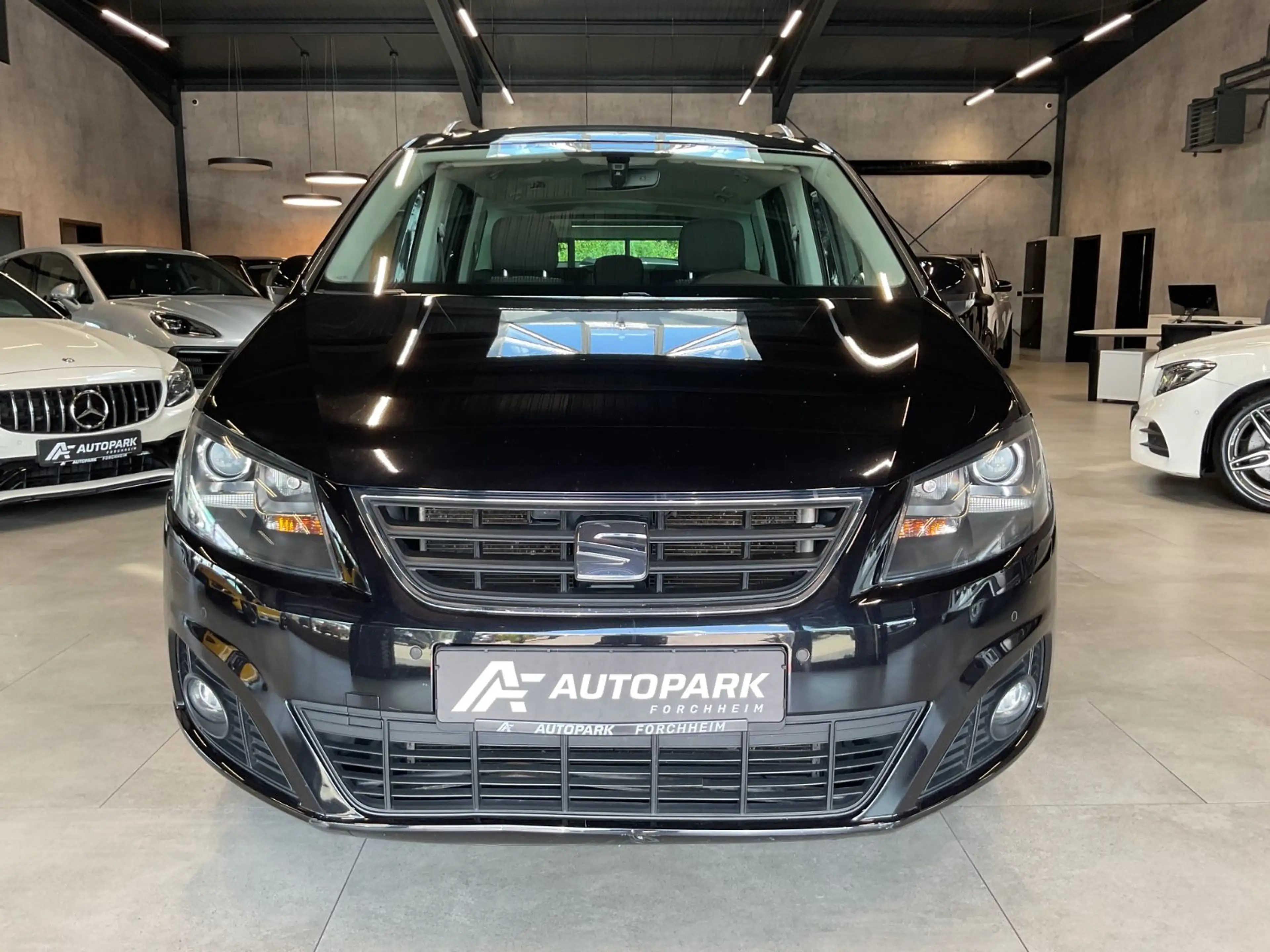 SEAT Alhambra 2.0 TDI Style AHK Navi Xenon 7-Sitzer — photo 3