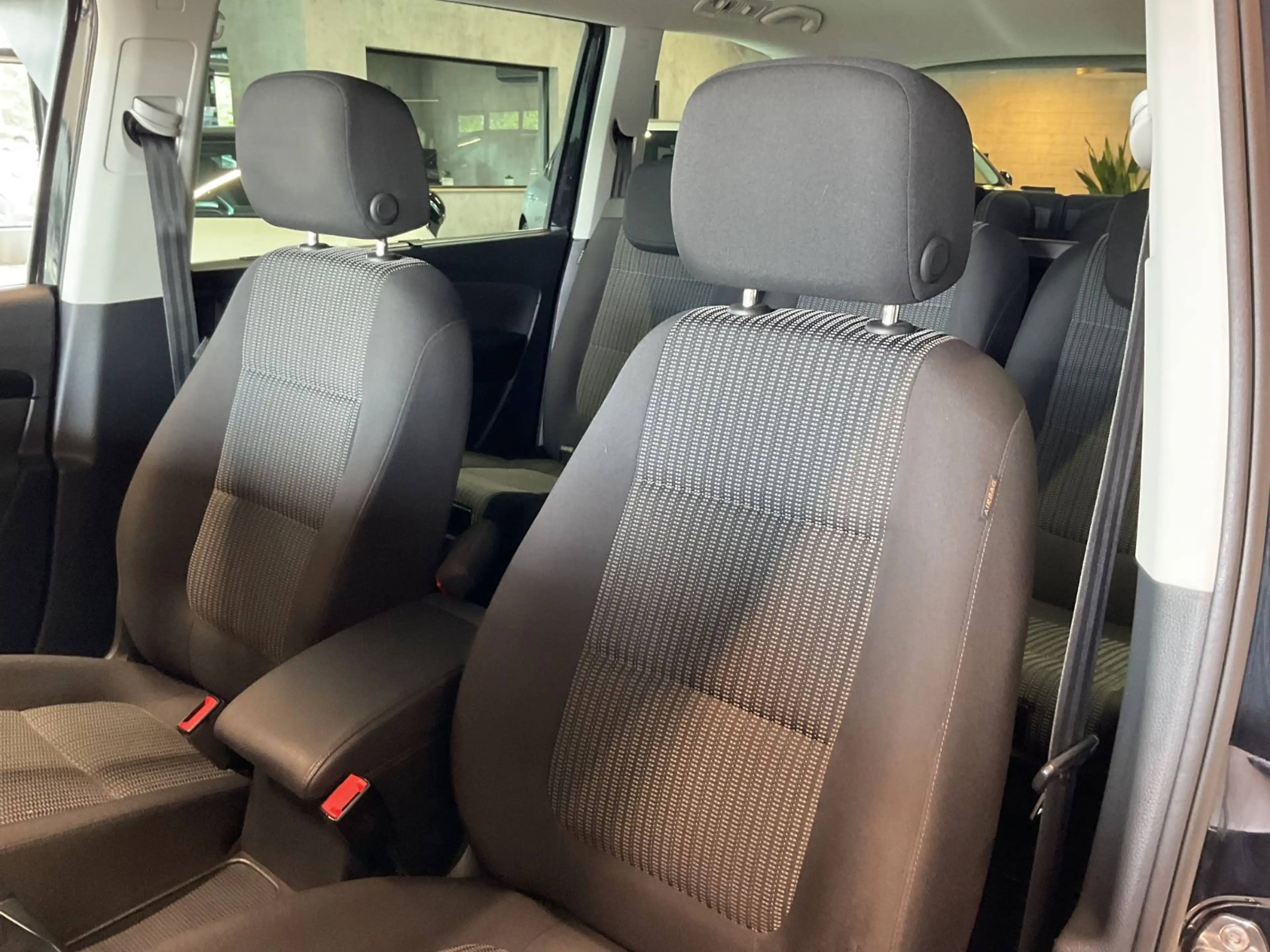 SEAT Alhambra 2.0 TDI Style AHK Navi Xenon 7-Sitzer — photo 10