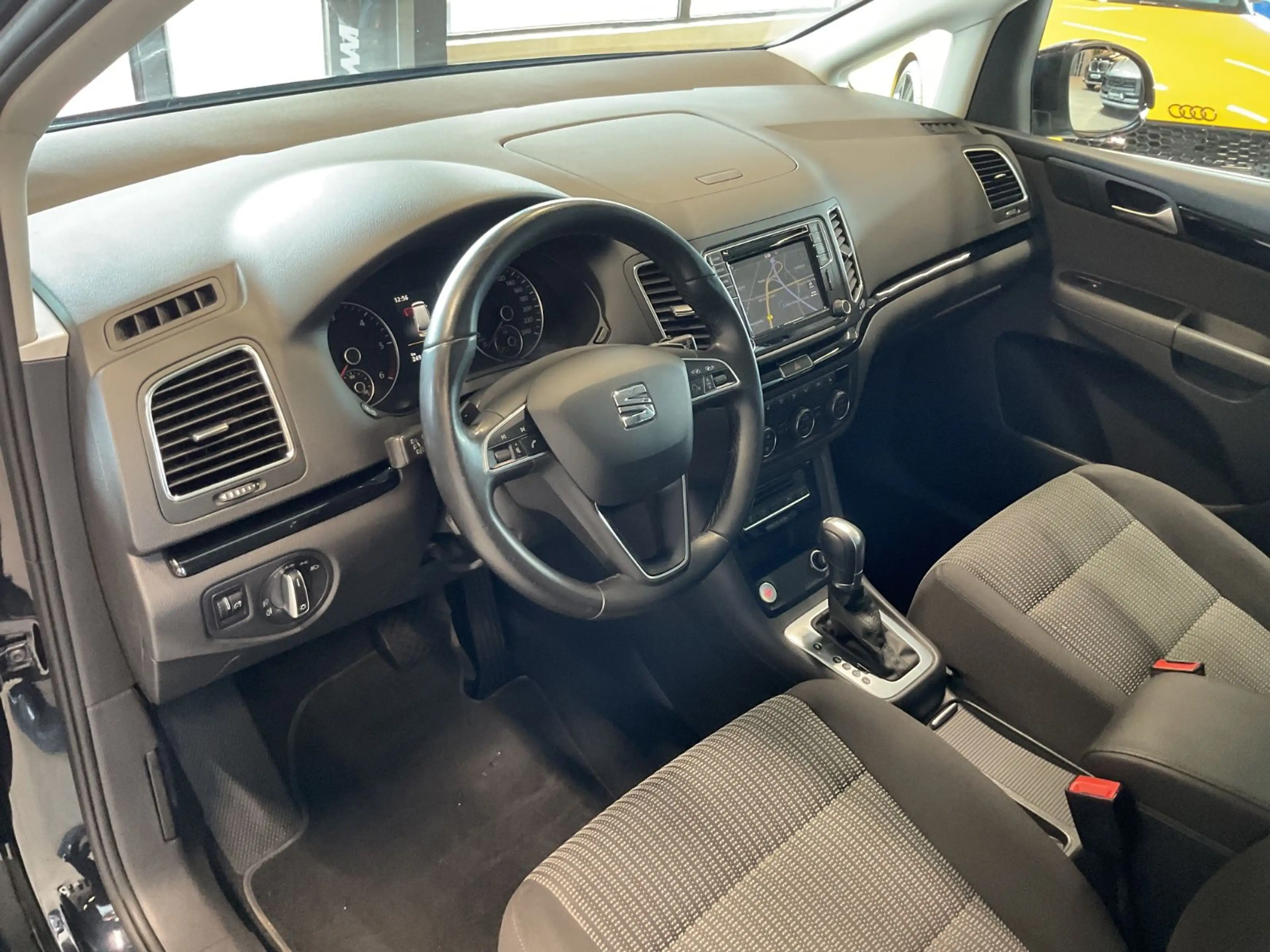 SEAT Alhambra 2.0 TDI Style AHK Navi Xenon 7-Sitzer — photo 8