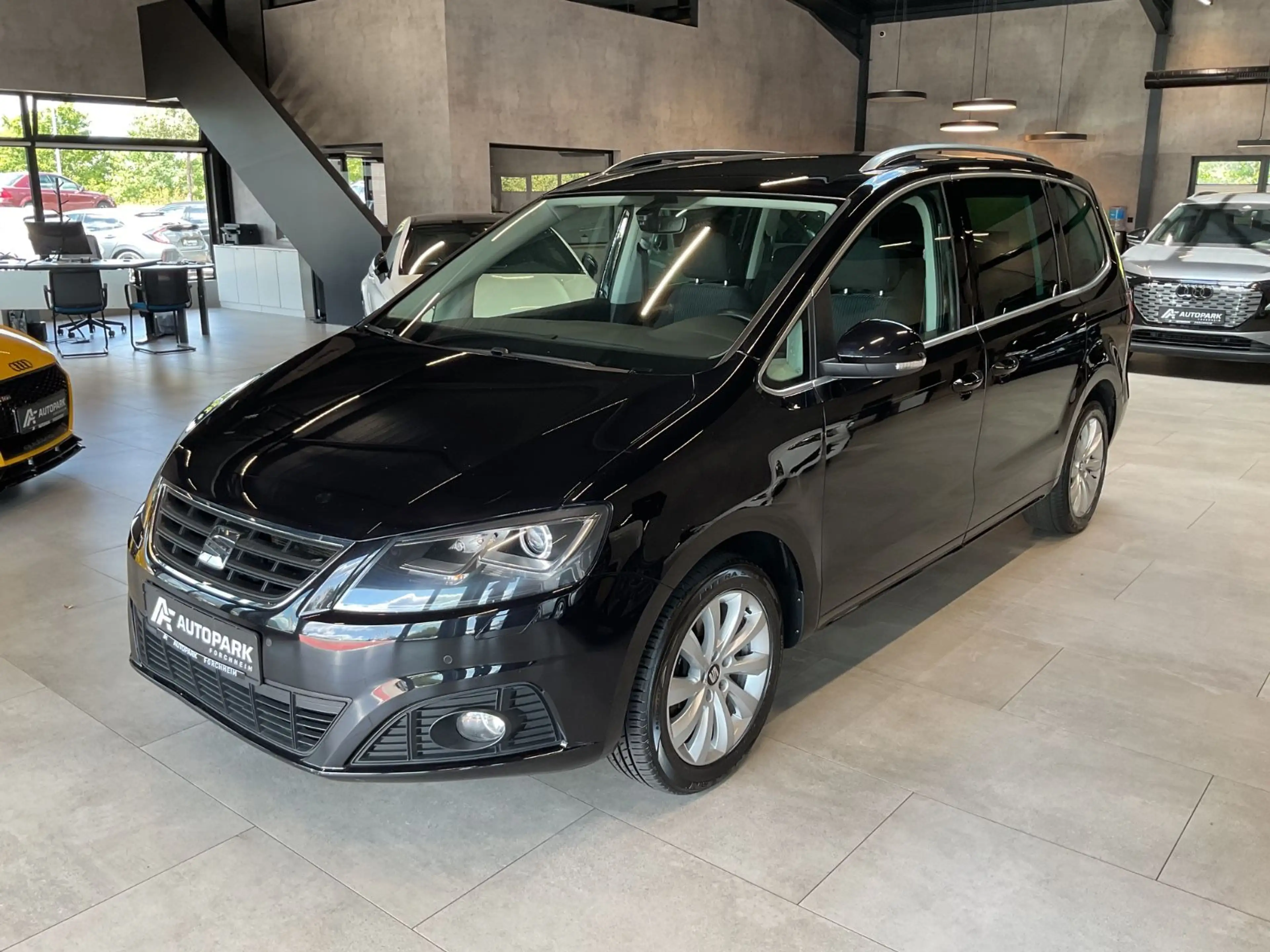SEAT Alhambra 2.0 TDI Style AHK Navi Xenon 7-Sitzer