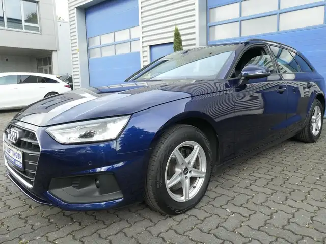 Audi A4 Avant Diesel 35 TDI S tronic line Top Zustand!