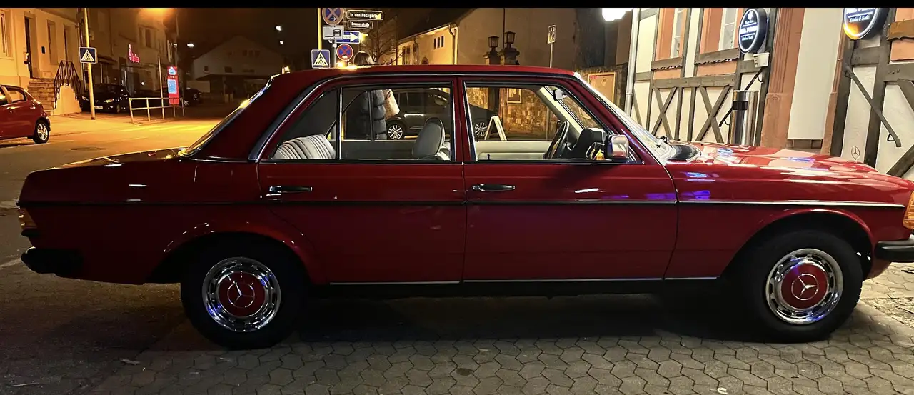 Mercedes-Benz 200 W 123 200, foto 3