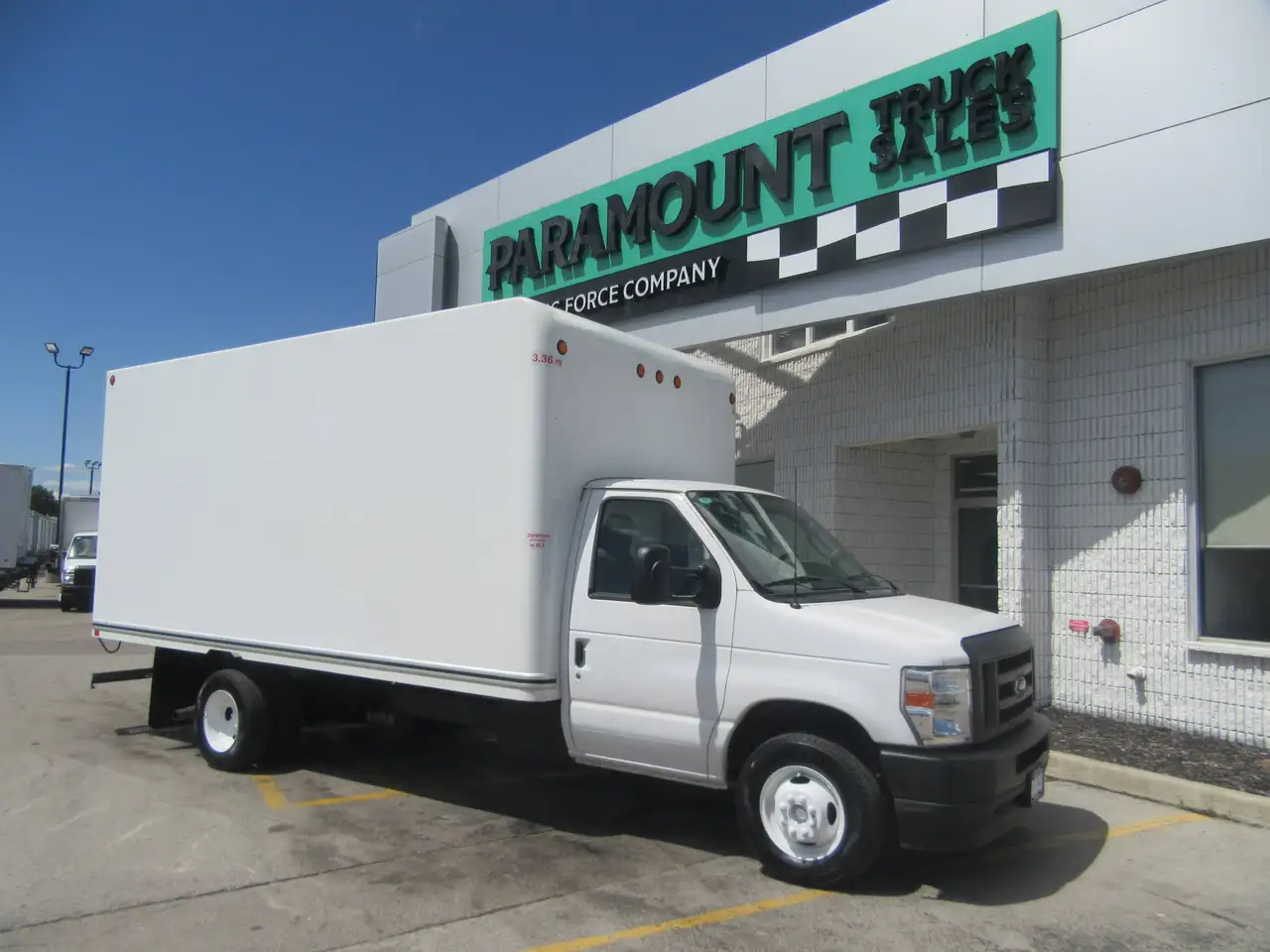 2025 Ford E-450