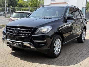 Mercedes-Benz ML 350 4MATIC 1.Hand AHK PANO