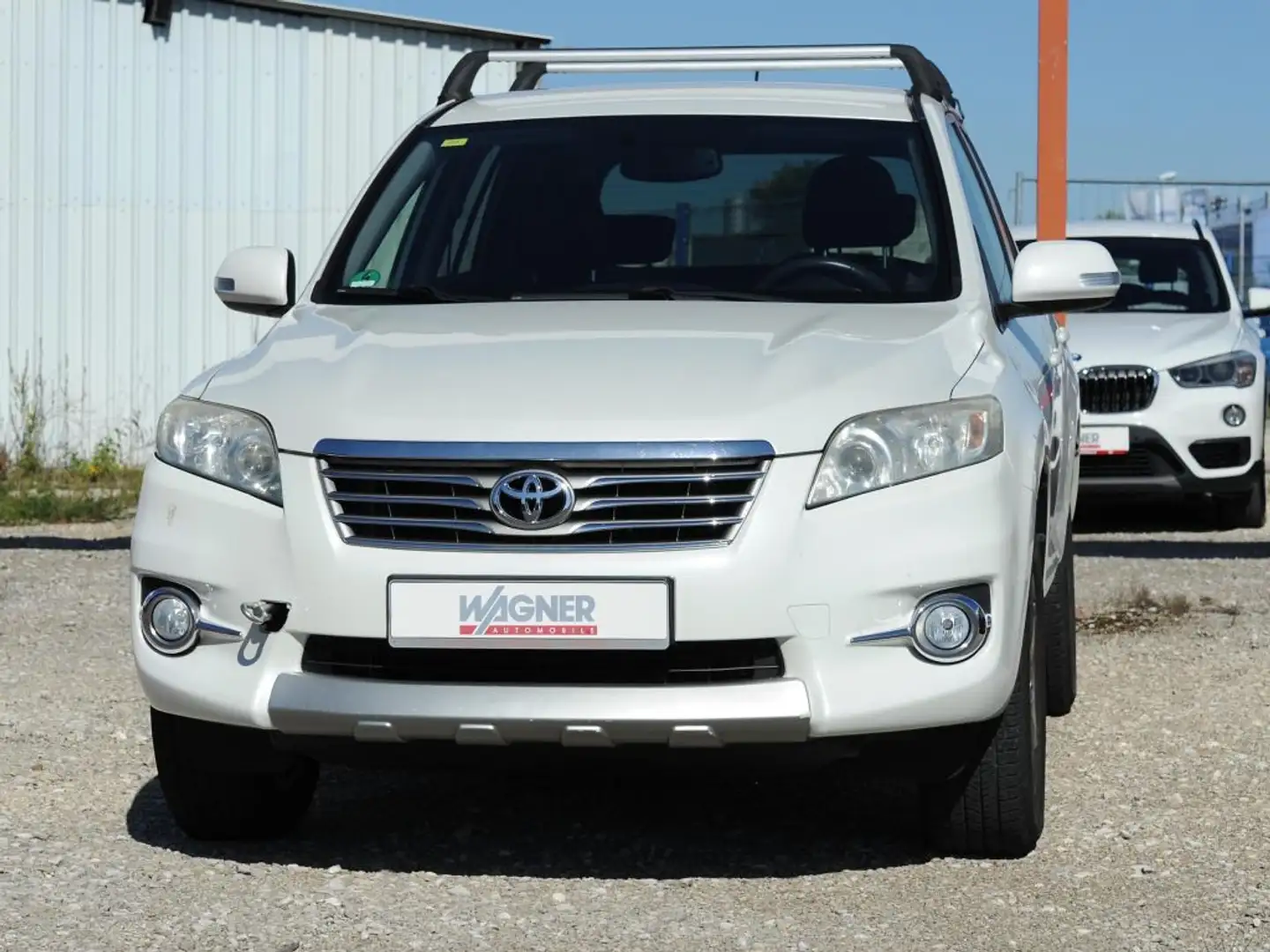 Toyota RAV 4 2.2 D-4D 4x2 *AHK* Blanc - 2