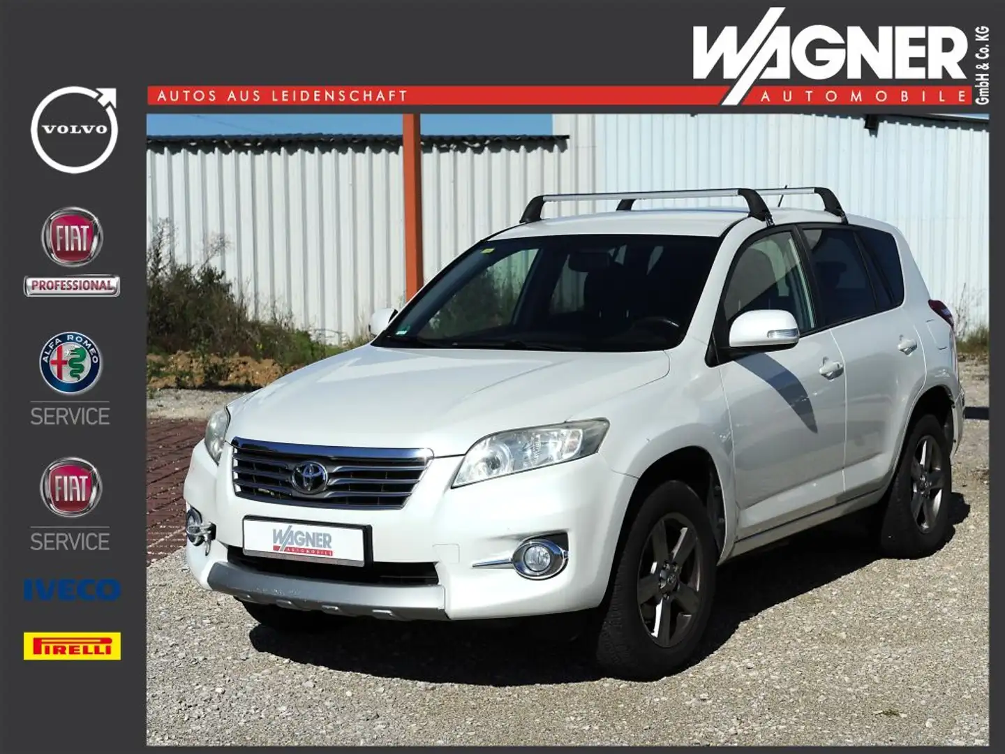Toyota RAV 4 2.2 D-4D 4x4 *AHK* Blanc - 1
