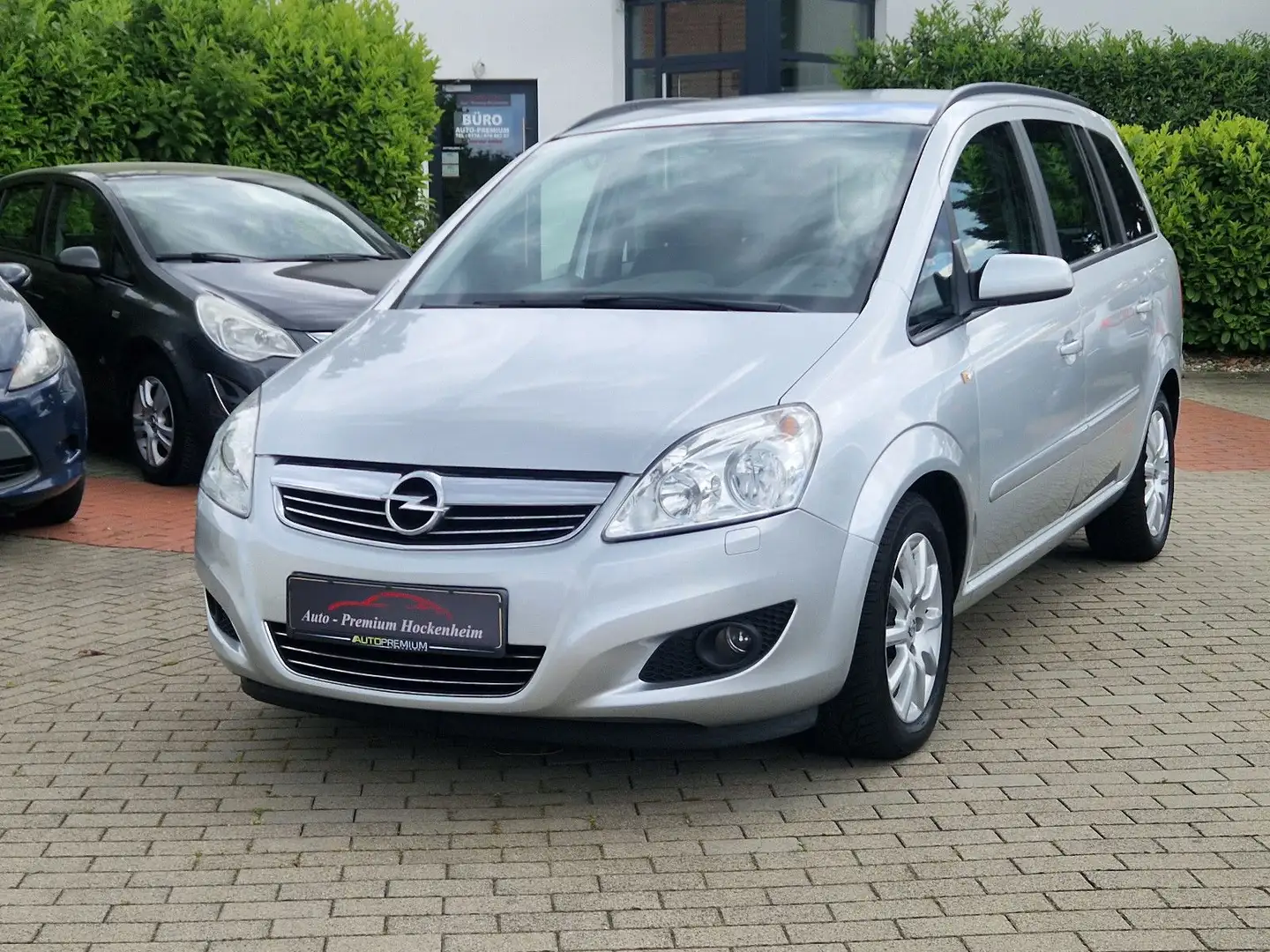 Opel Zafira B Edition/TÜV/AU/ÖLSERVICE IST NEU (ZHS) Argento - 1