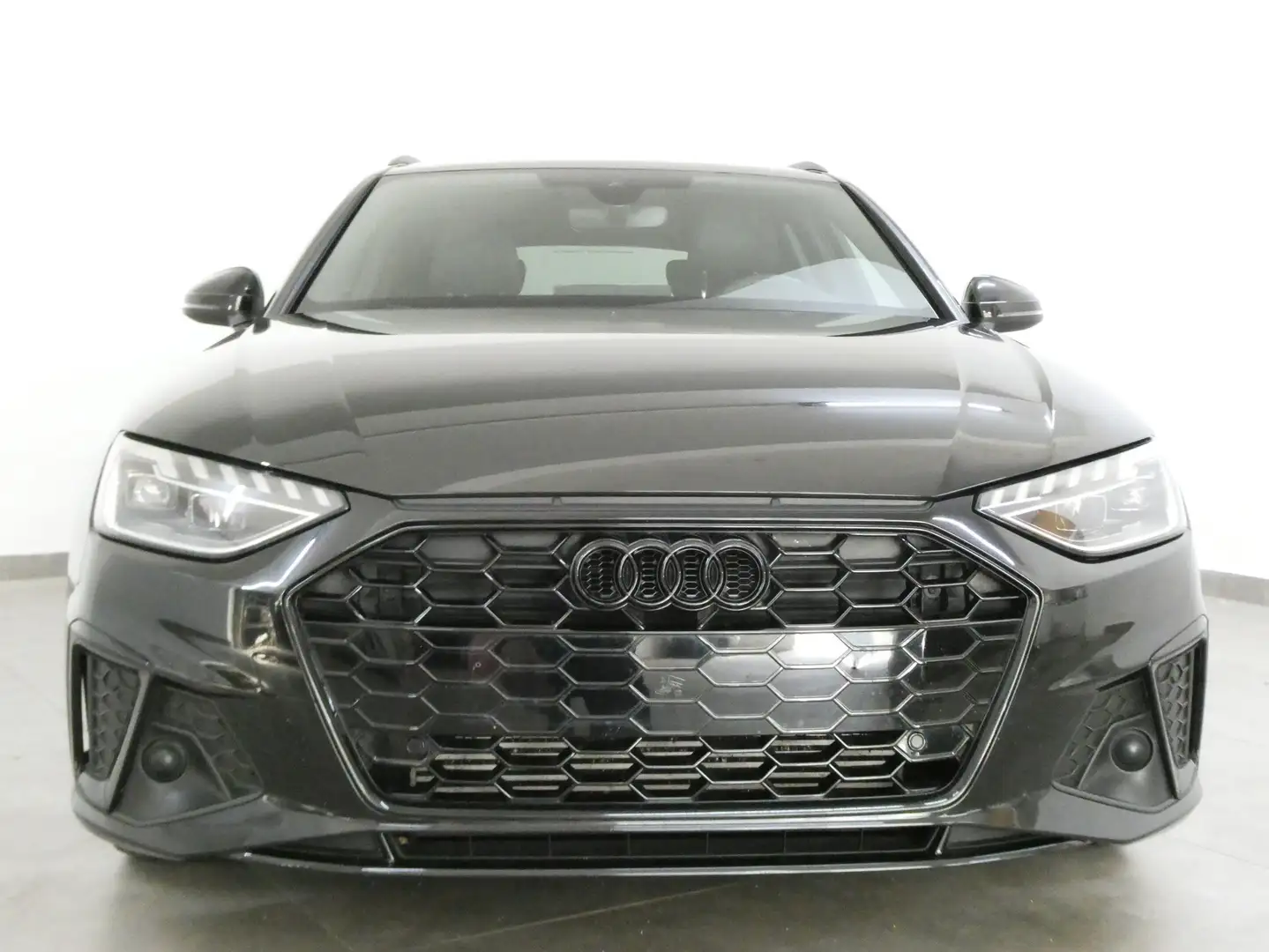 Audi A4 35 TFSI S-Line Optikpaket LED Navi ACC Ahk App DAB Schwarz - 2
