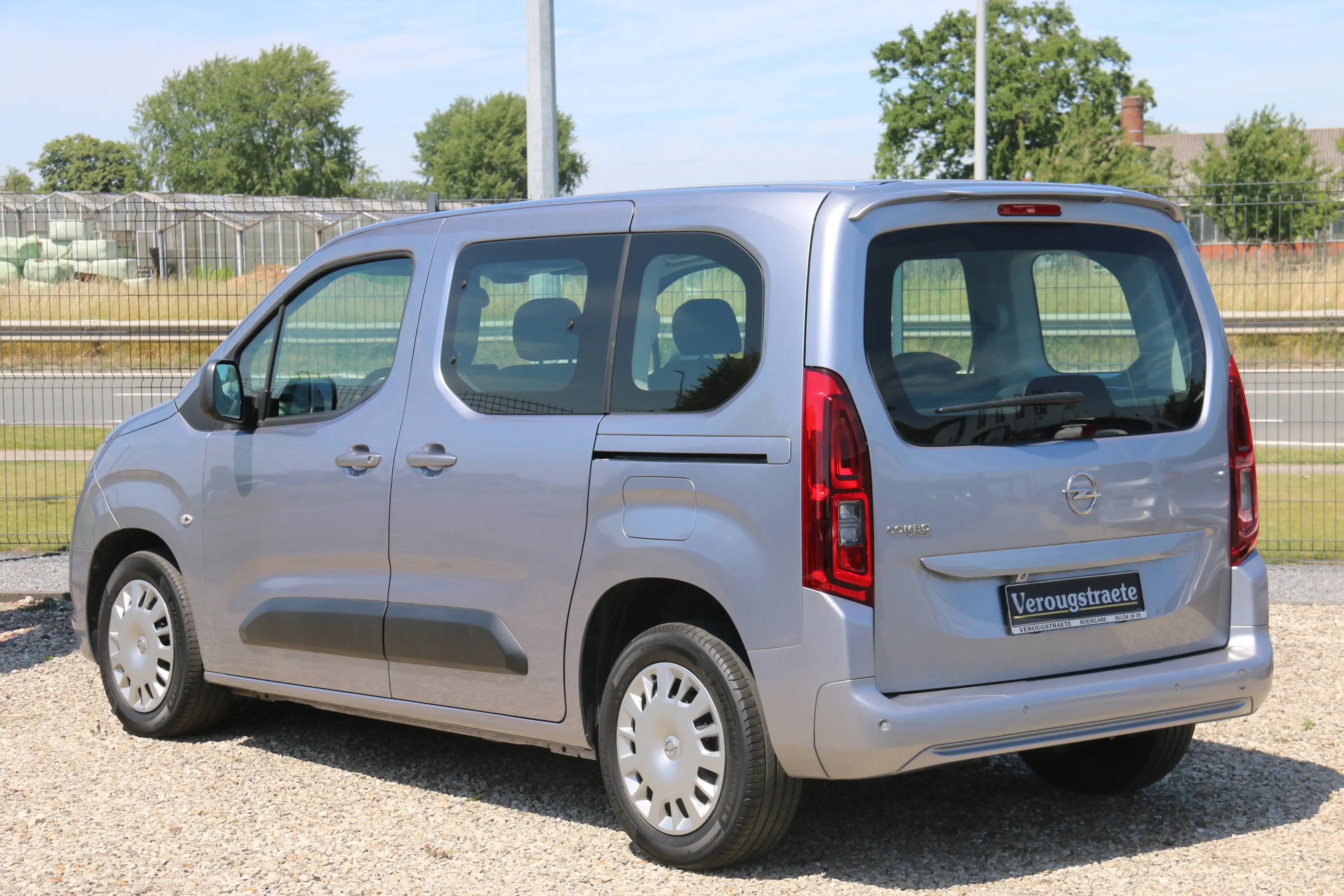 Opel Combo Life Combo Life 1.2 T L1H1 Edition S/S — photo 5
