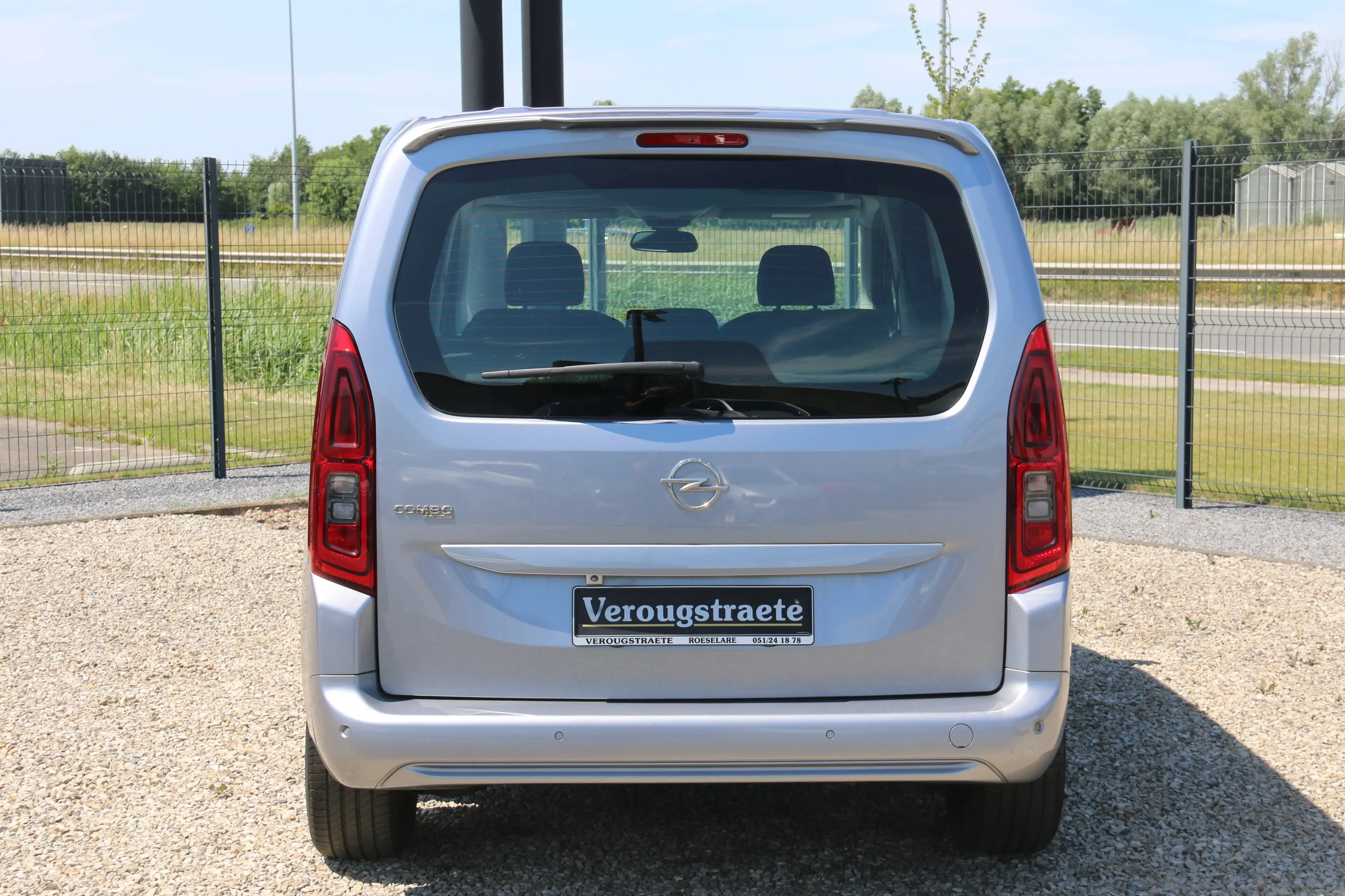 Opel Combo Life Combo Life 1.2 T L1H1 Edition S/S — photo 6
