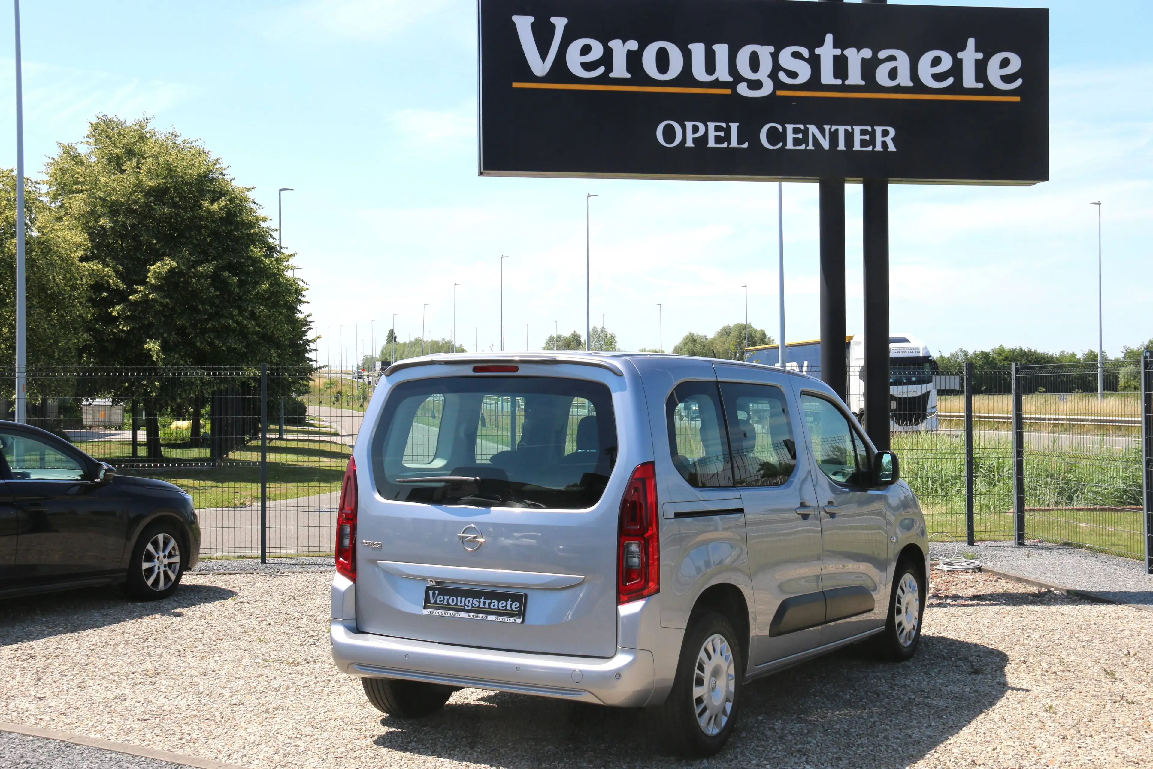 Opel Combo Life Combo Life 1.2 T L1H1 Edition S/S — photo 8