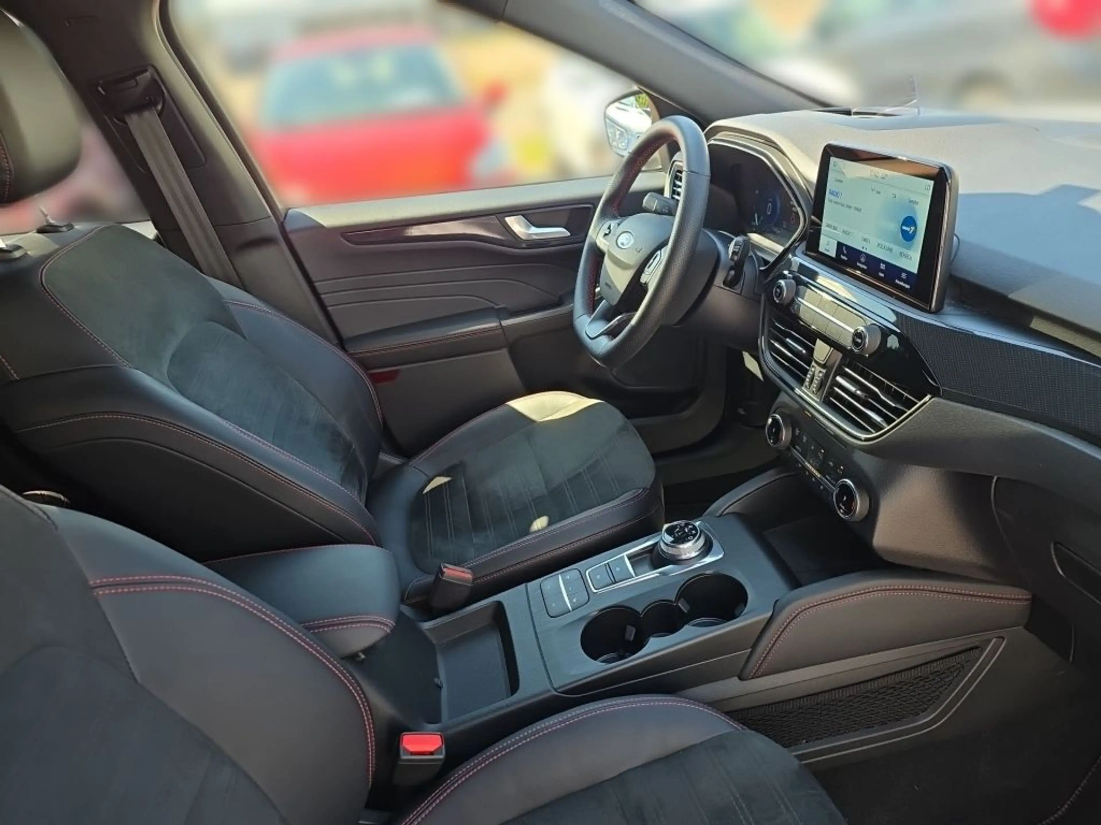 Ford Kuga 2.5 Duratec PHEV ST-LINE X — photo 17