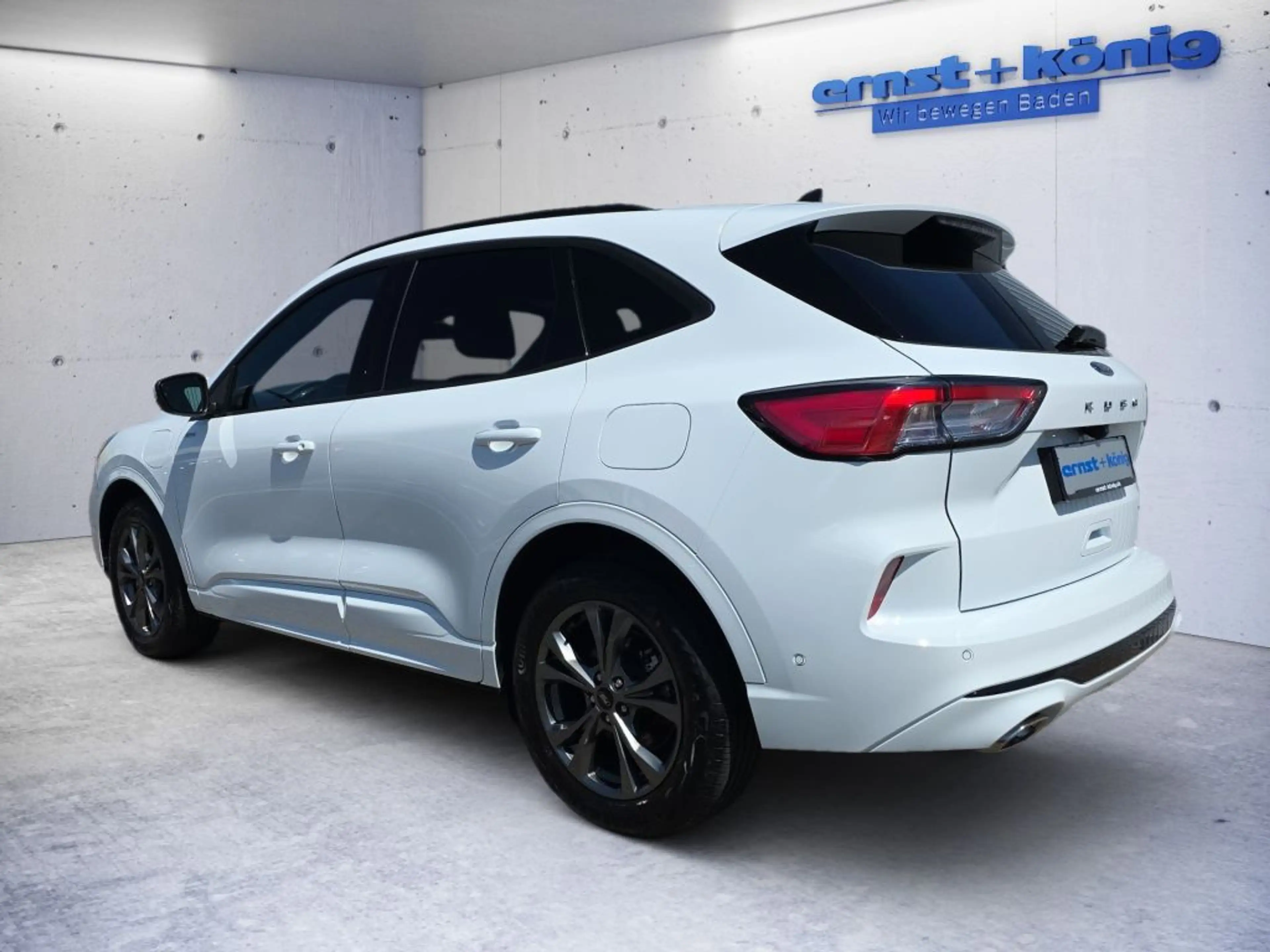 Ford Kuga 2.5 Duratec PHEV ST-LINE X — photo 4