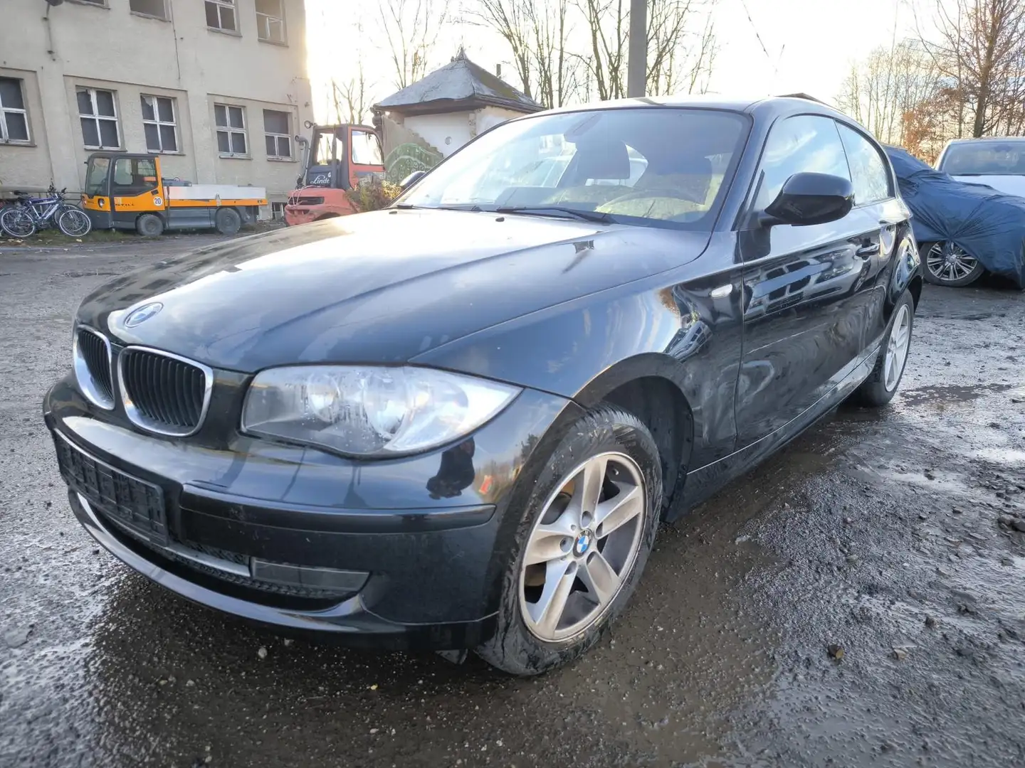 BMW 116 1 Limousine 116i 6Gang Motor läuft - 1