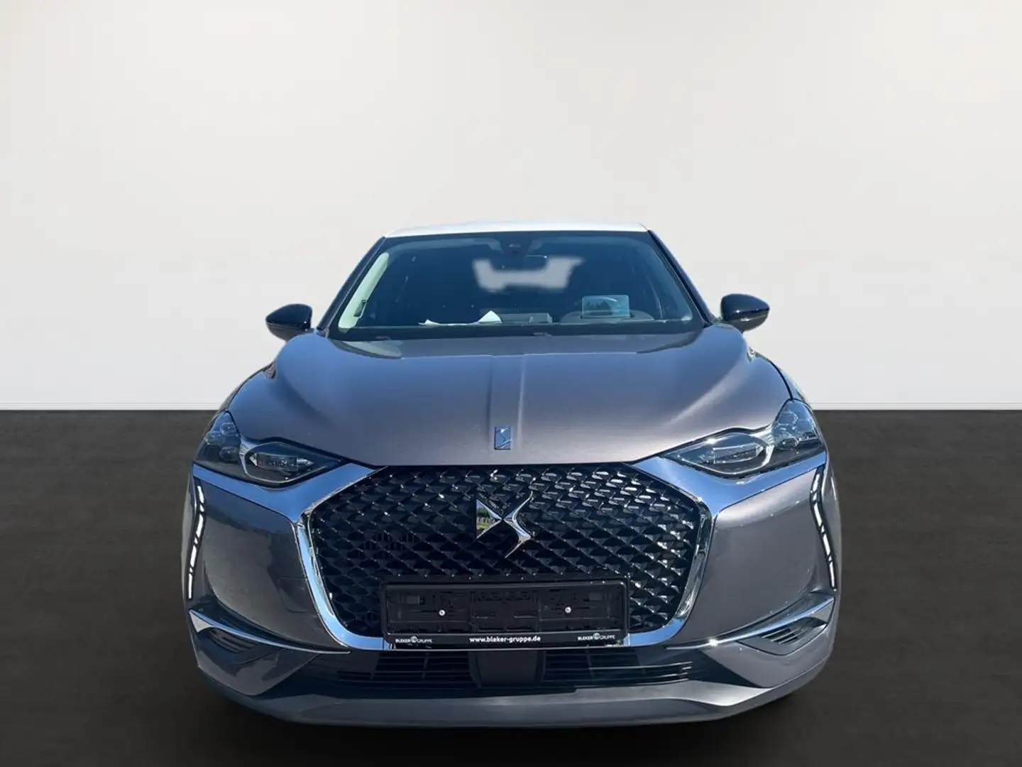 DS Automobiles DS 9 DS3 Crossback PureTech 100 So Chic Gris - 2
