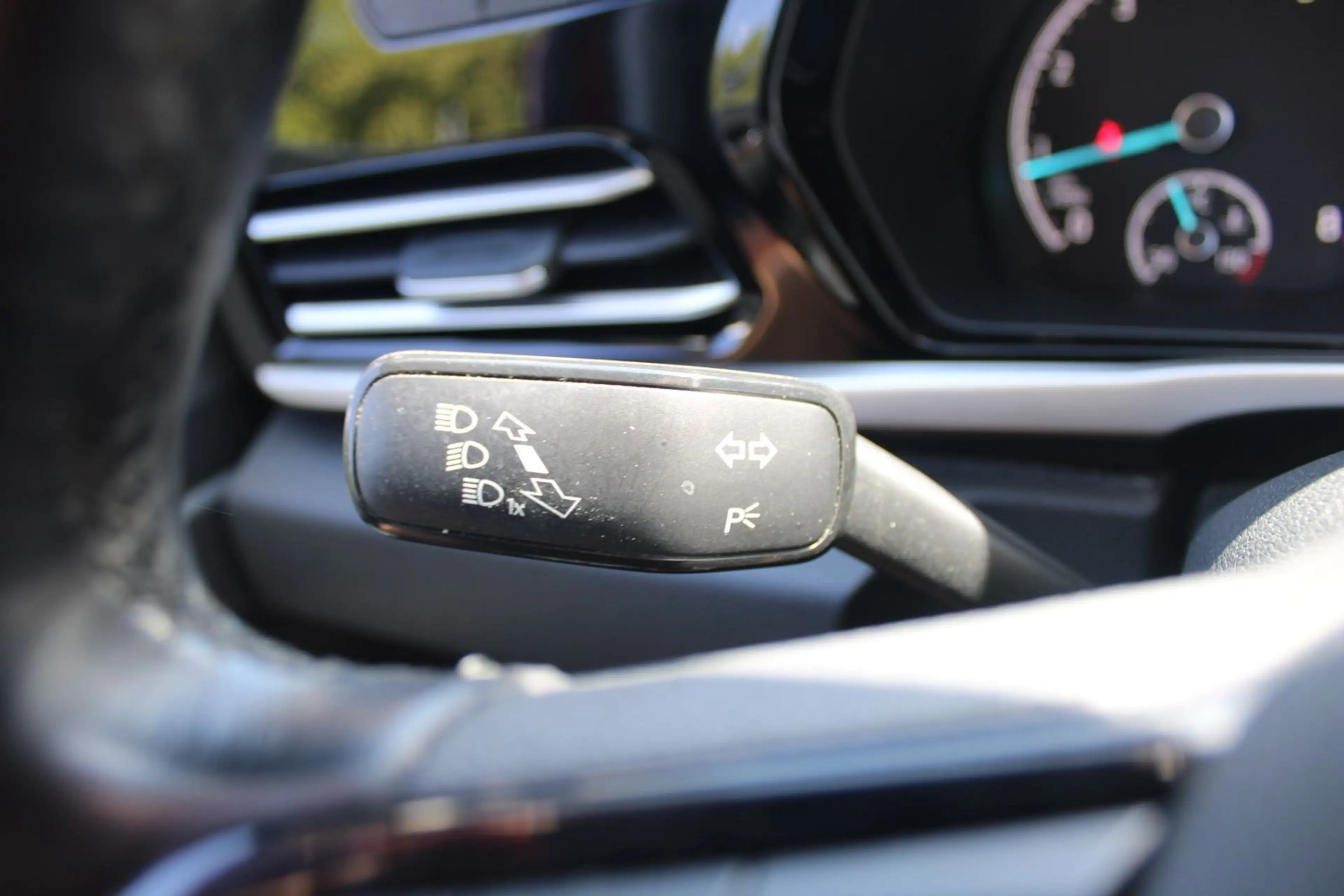 Ford Tourneo Connect Titanium - 7 Sitze — photo 13
