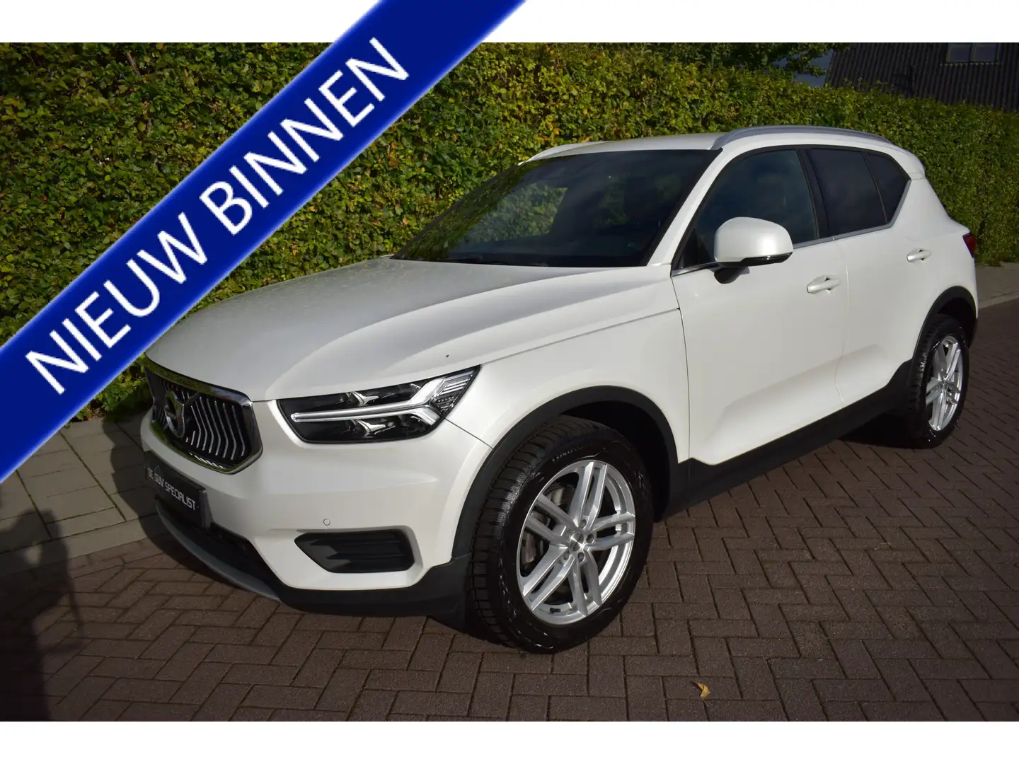 Volvo XC40 1.5 T3 164PK Inscription FULL LEER, TREKHAAK 88DKM Weiß - 1