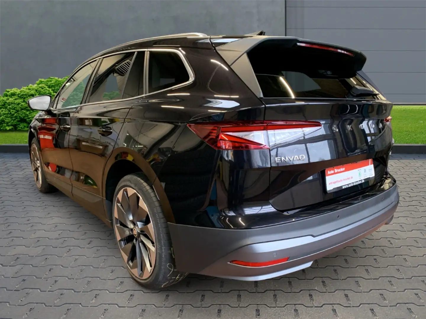 Skoda Enyaq 80 Suite+Alufelgen+Navi+Leder+elektr.Sitze+Sitzhei Schwarz - 2