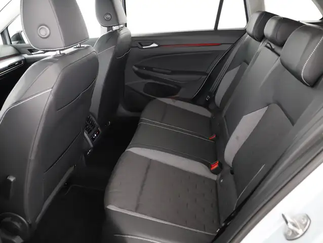Volkswagen Golf view 9