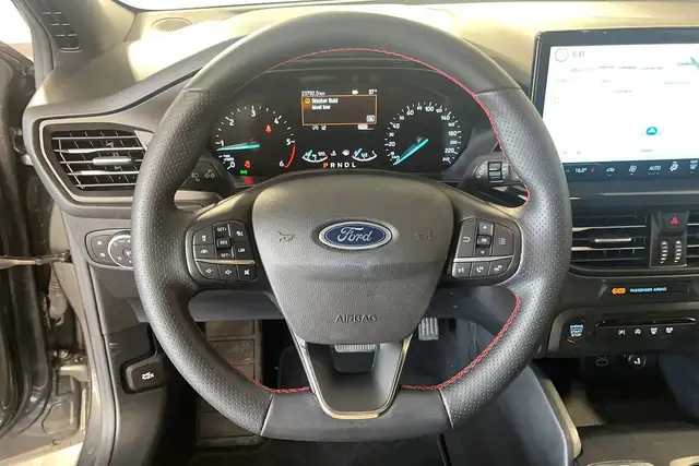 Ford Focus view 20