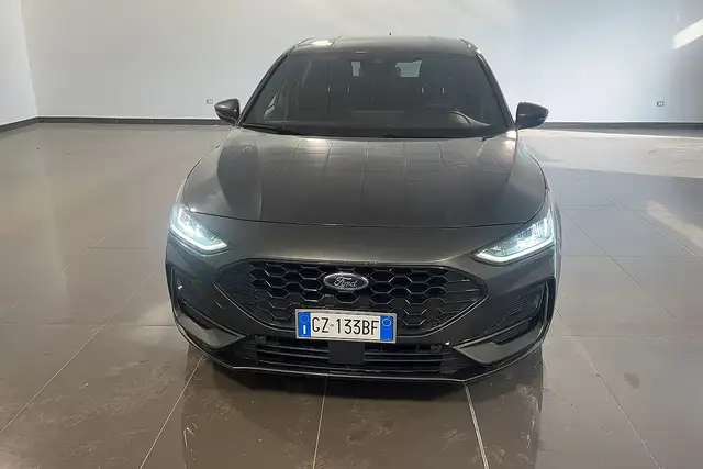 Ford Focus view 7