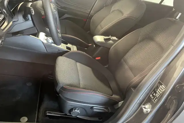 Ford Focus view 10