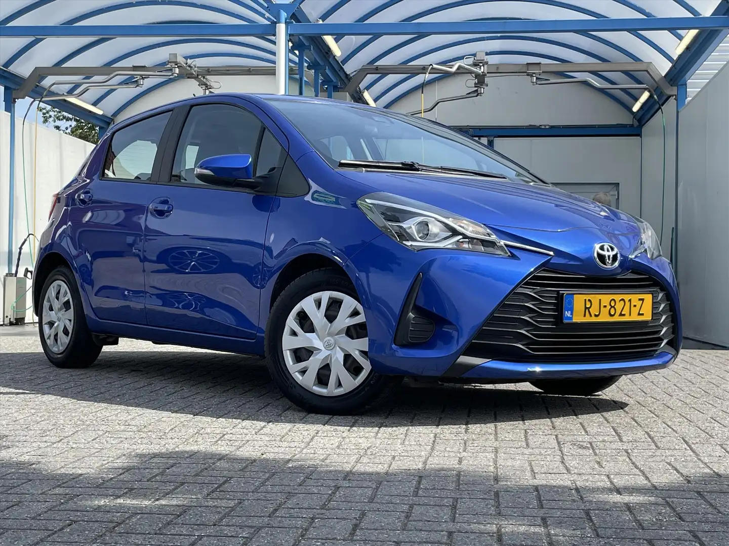 Toyota Yaris 1.5 VVT-i Active / Org NL / Navi / Camera / Trekha Blauw - 2
