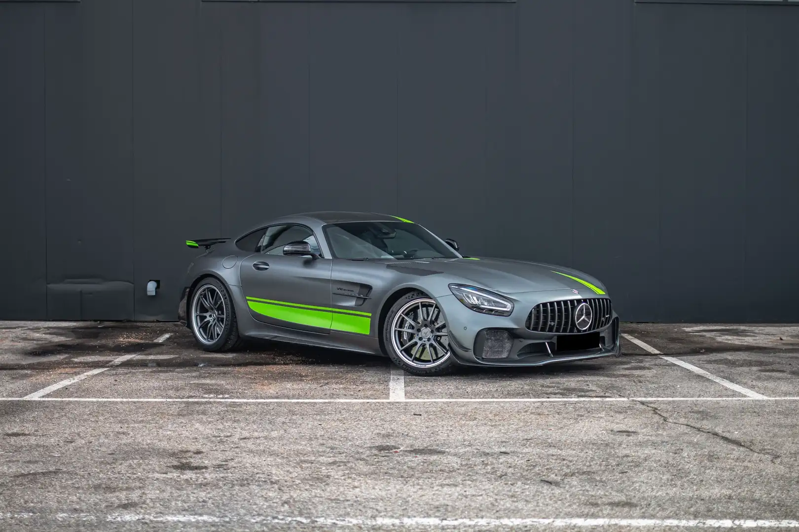 Mercedes-Benz AMG GT Coupé R AMG PRO Szary - 1