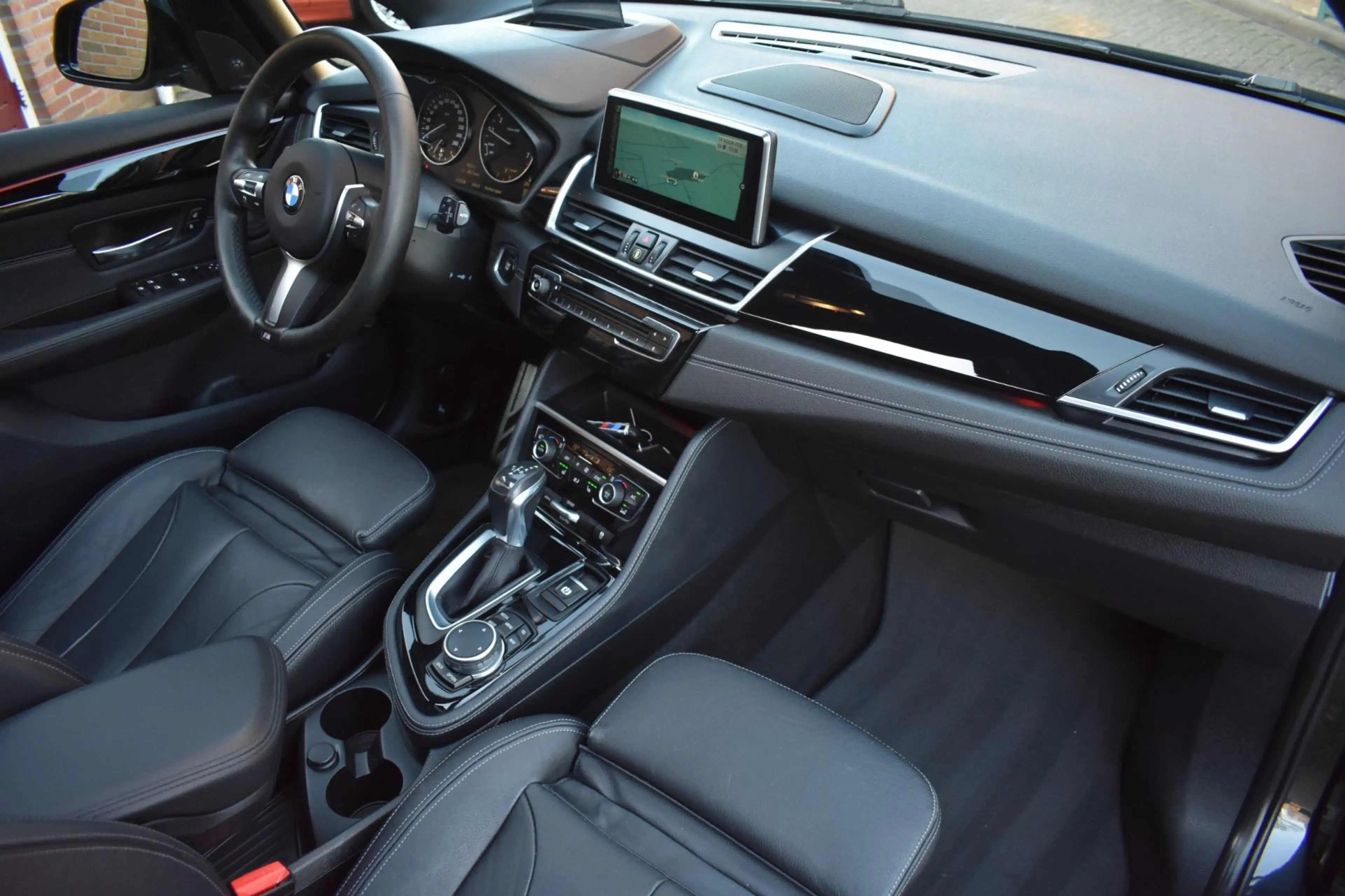 BMW 225 2-serie Active Tourer 225xe M Sport '15 M Pakket P — photo 9