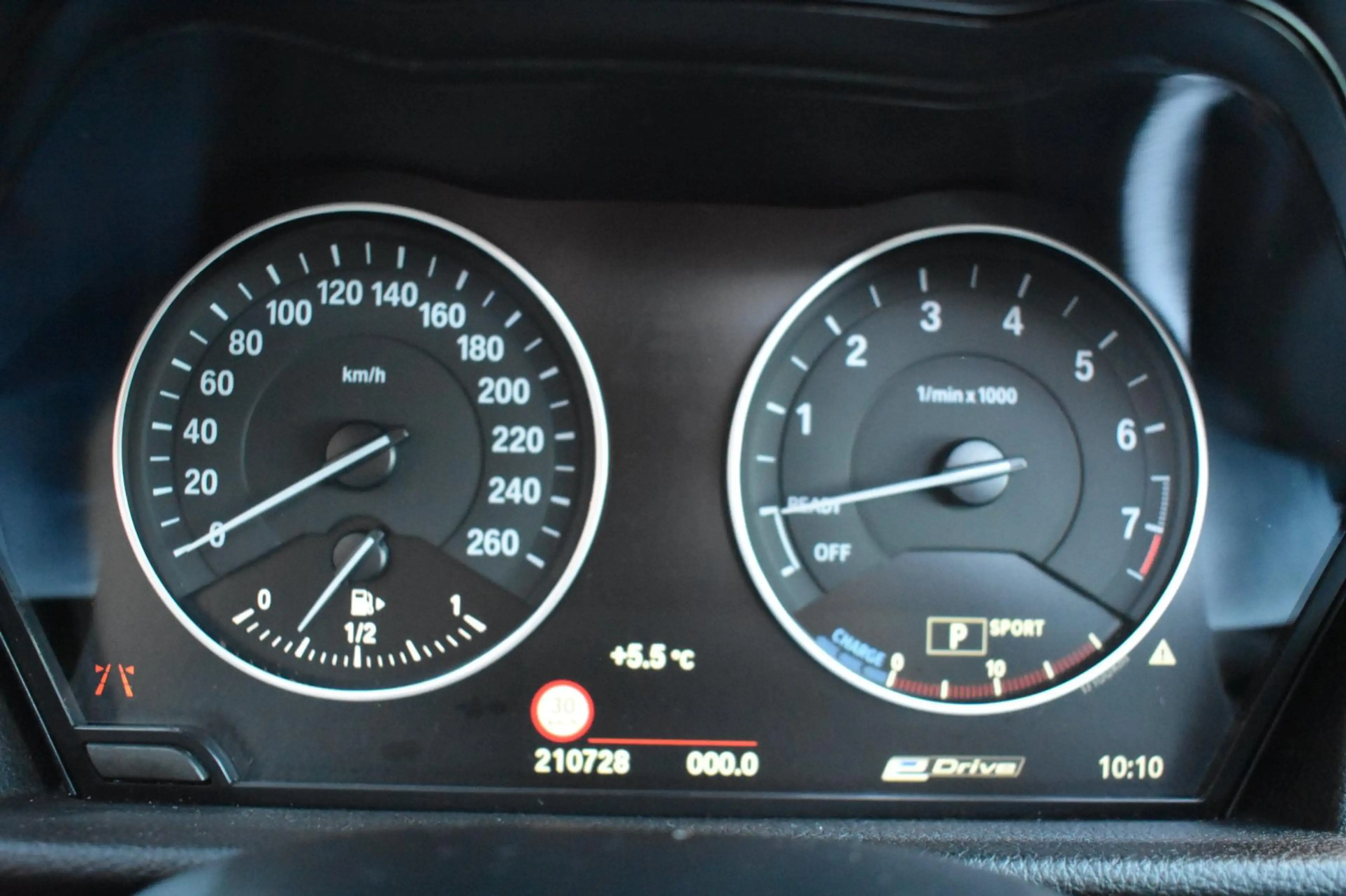 BMW 225 2-serie Active Tourer 225xe M Sport '15 M Pakket P — photo 18