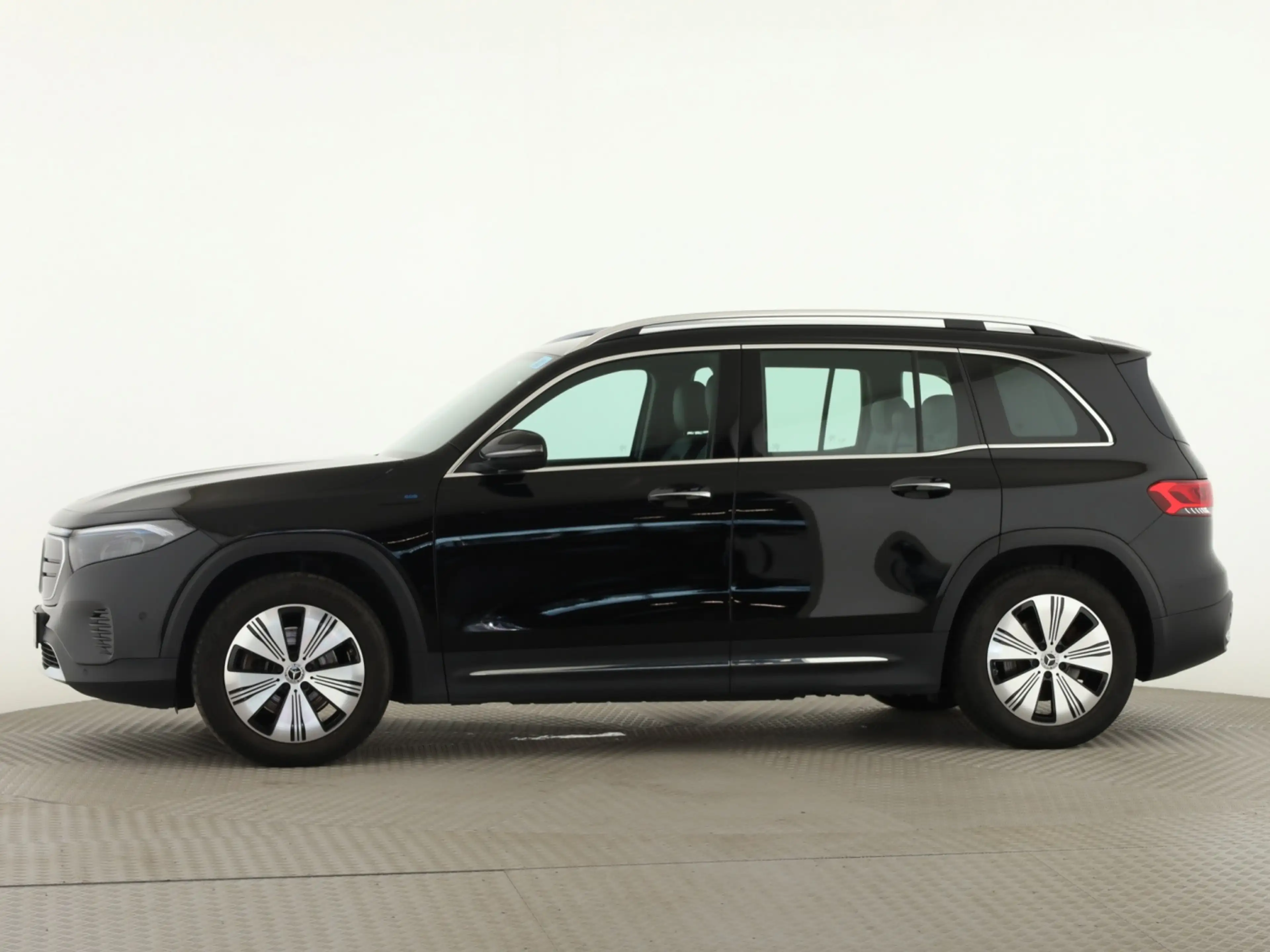 Mercedes-Benz EQB 300 4M Progressive Line Advanced Plus*Kamera — photo 7