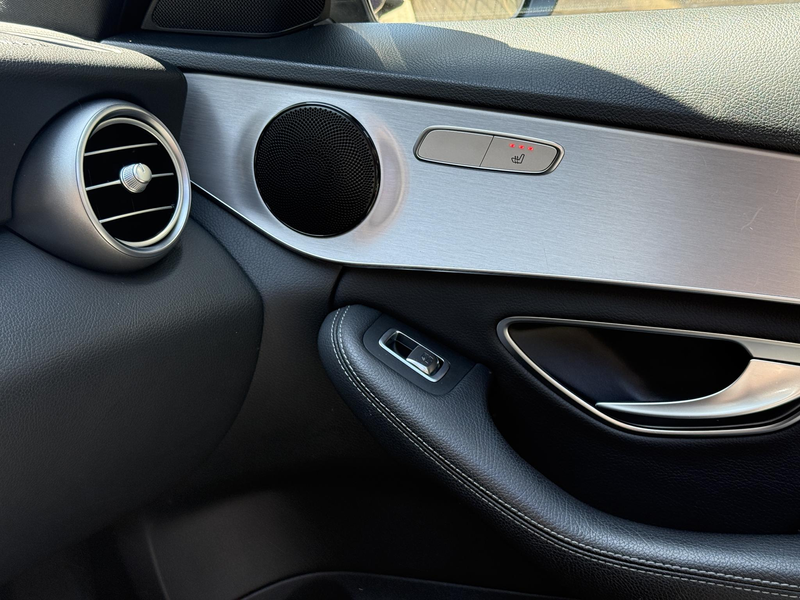 Mercedes-Benz C 180 Estate Business Solution AMG | Panoramadak | Trekh — photo 31