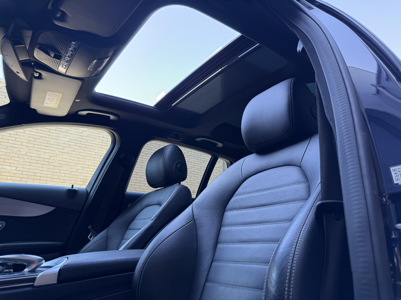 Mercedes-Benz C 180 Estate Business Solution AMG | Panoramadak | Trekh — photo 17