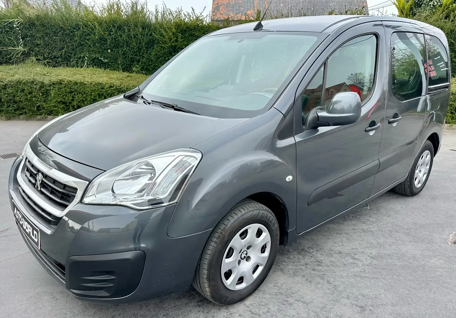 Peugeot Partner Tepee 1.6 BlueHDi Style euro 6b Gri - 1