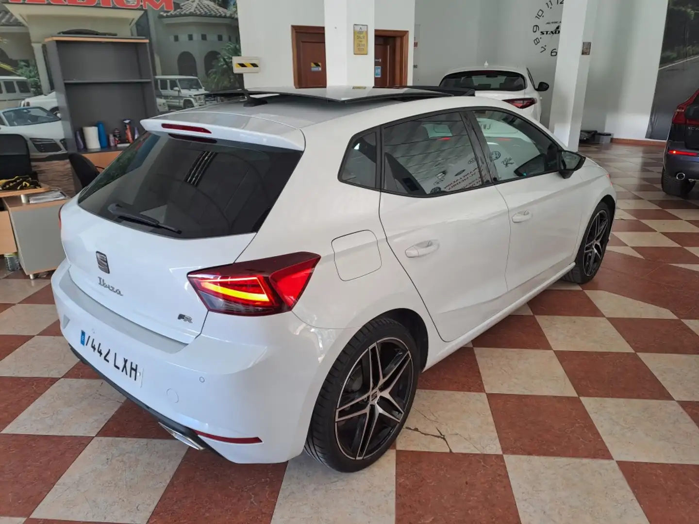 SEAT Ibiza 1.5 TSI S&S FR DSG7 150 Blanco - 1