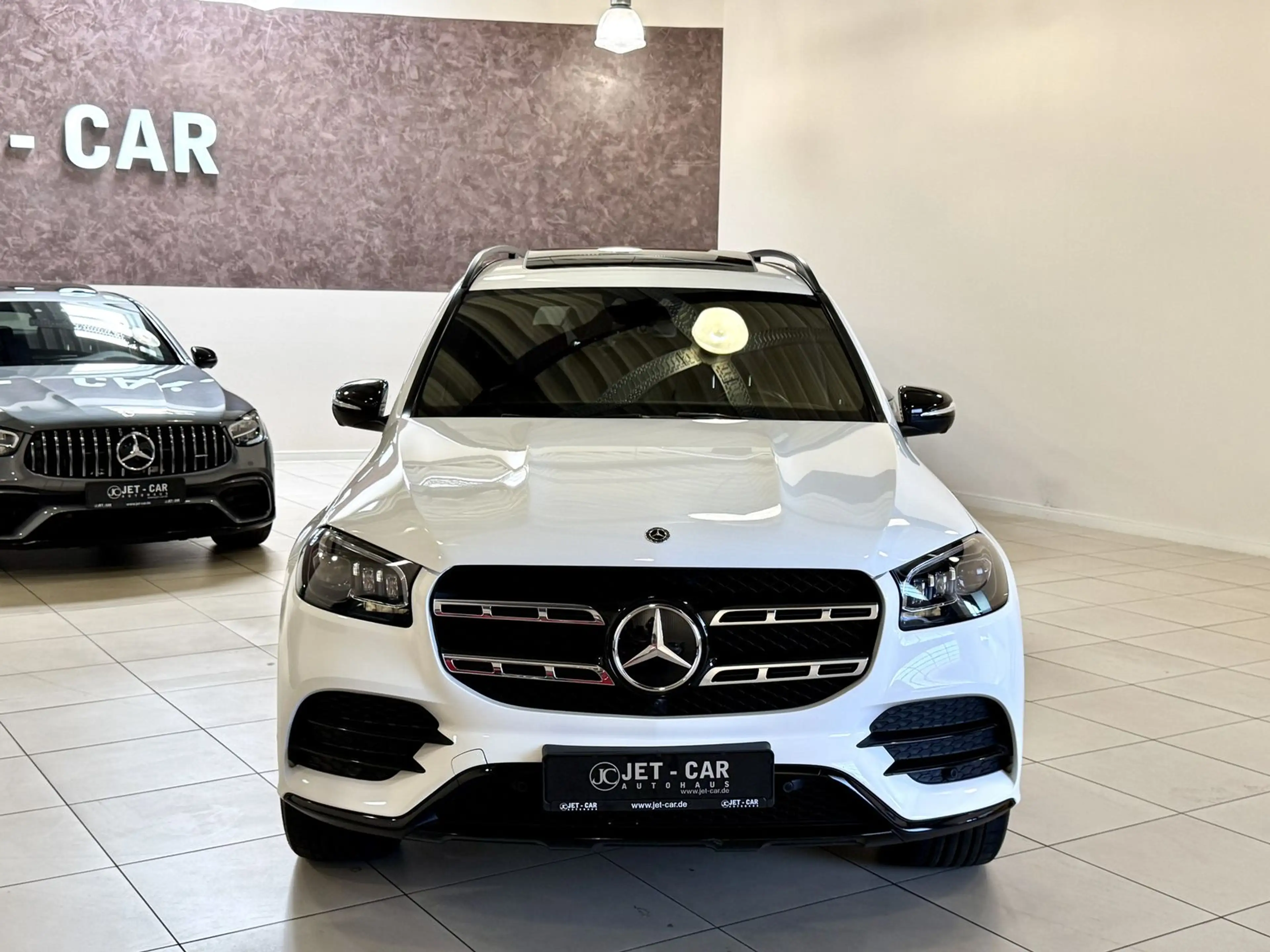 Mercedes-Benz GLS 350 d 4Matic AMG Line 1.Hand-Luft-7 Sitzer — photo 4