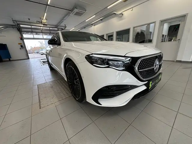 Mercedes-Benz E 300 e AMG LINE BUMESTER DIGITAL LIGHT Ansicht 25