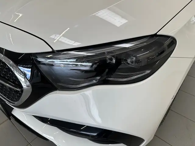 Mercedes-Benz E 300 e AMG LINE BUMESTER DIGITAL LIGHT Ansicht 11