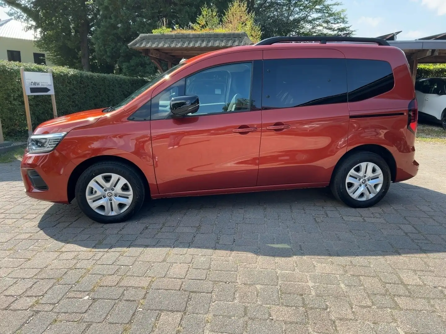 Renault Kangoo E-TECH Equilibre EV45 AC22 *CCS,Navi,Klima,PDC,SHZ* Braun - 2