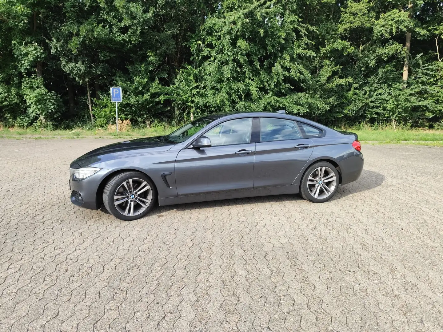 BMW 430 430d Gran Coupé Grau - 2