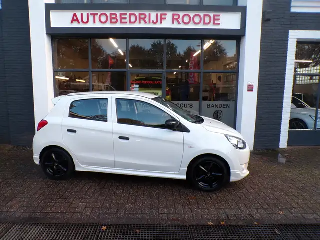 Mitsubishi Space Star 1.0 5-Drs Sport White Edition AIRCO,LMV !
