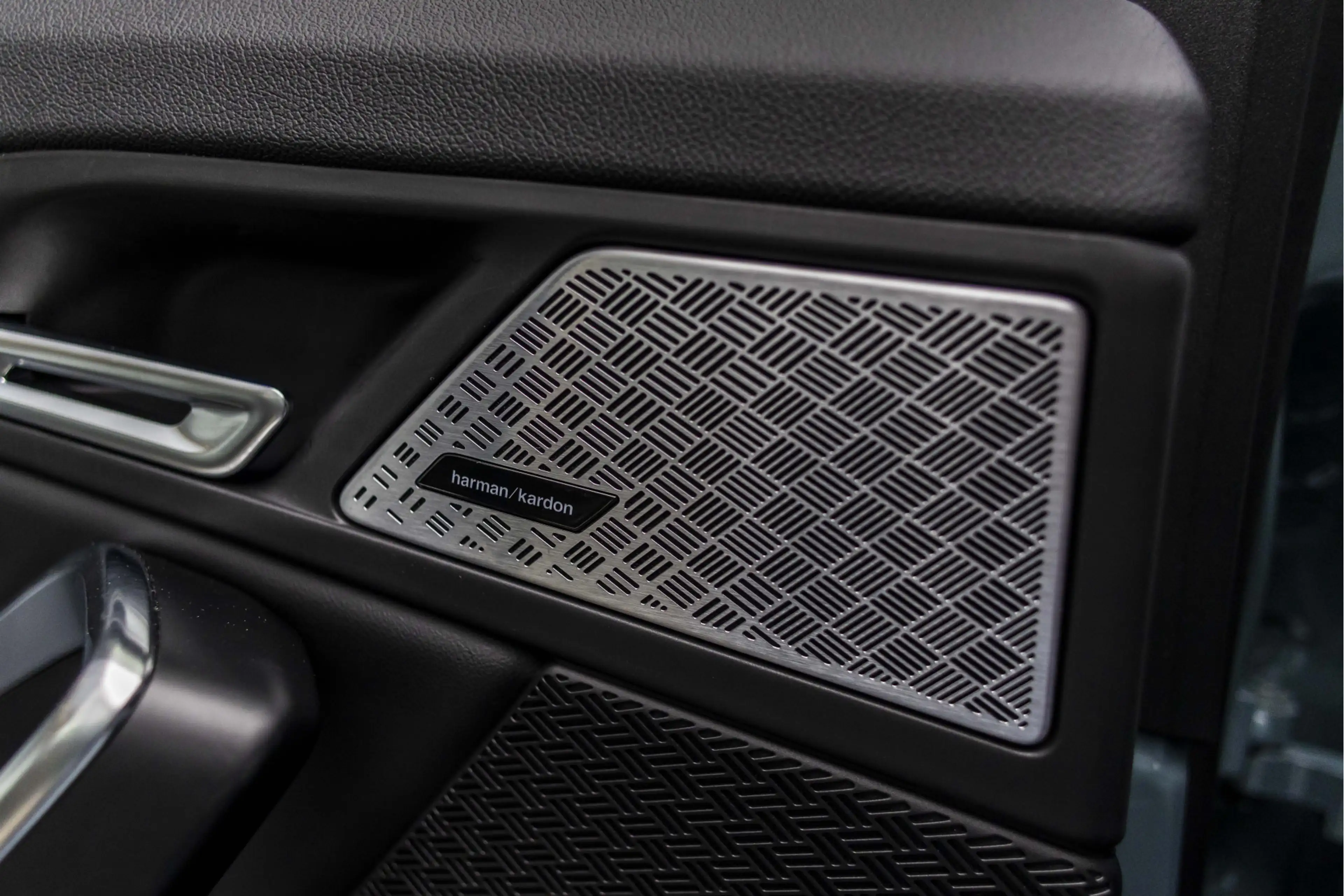 BMW iX2 eDrive20 67 kWh M Sport | Panodak | Harman Kardon — photo 4